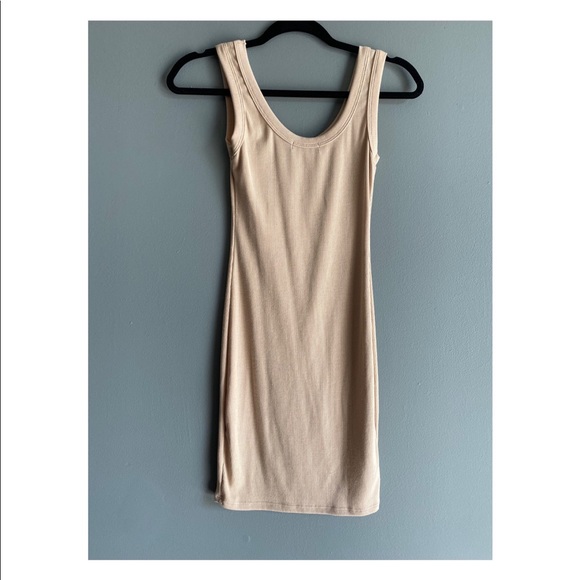 Tan dress - Picture 2 of 2